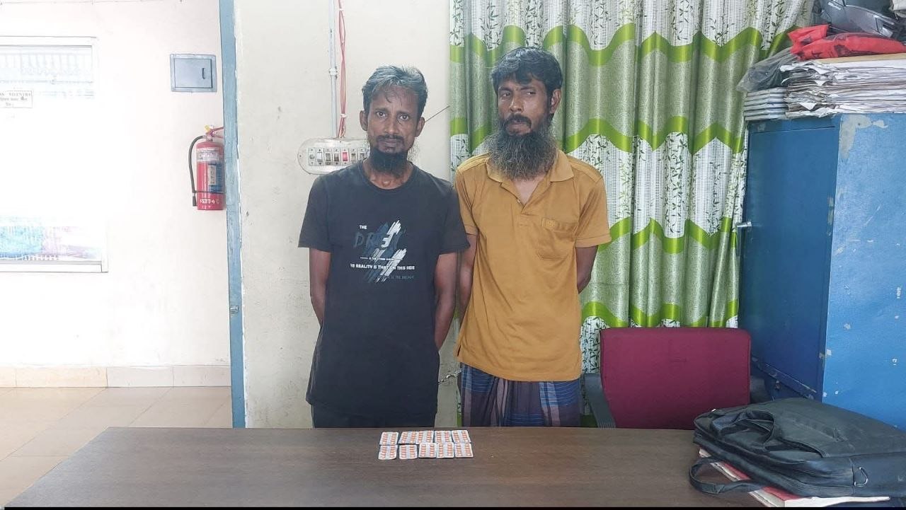 দৌলতপুরে ১০০ পিস ট্যাপেন্টাডল ট্যাবলেটসহ দুই মাদক কারবারি গ্রেপ্তার