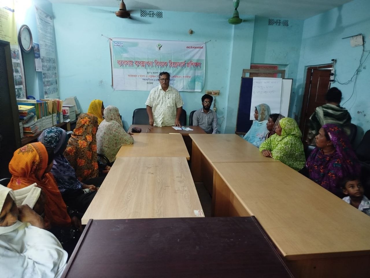 সাতক্ষীরায় এসিড সারভাইভরদের উদ্যোক্তা উন্নয়ন প্রশিক্ষণ