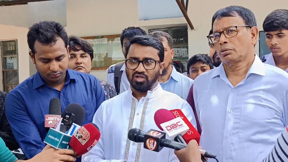 স্থানীয় নির্বাচনে দলীয় সিদ্ধান্তের বাইরে গেলে কঠোর ব্যবস্থা: রাশেদ খান